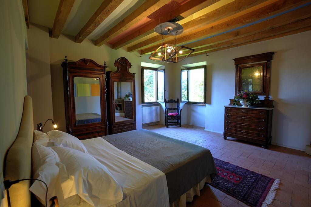 Apartamento Palazzo Gatteschi Poppi Habitación foto